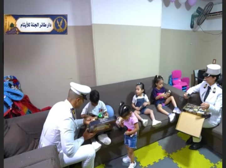 الداخلية تشارك المواطنين الاحتفال بالمولد النبوي الشريف
