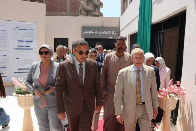 محافظ القليوبية يفتتح مركزين تكنولوجيين بالمنيرة وشلقان