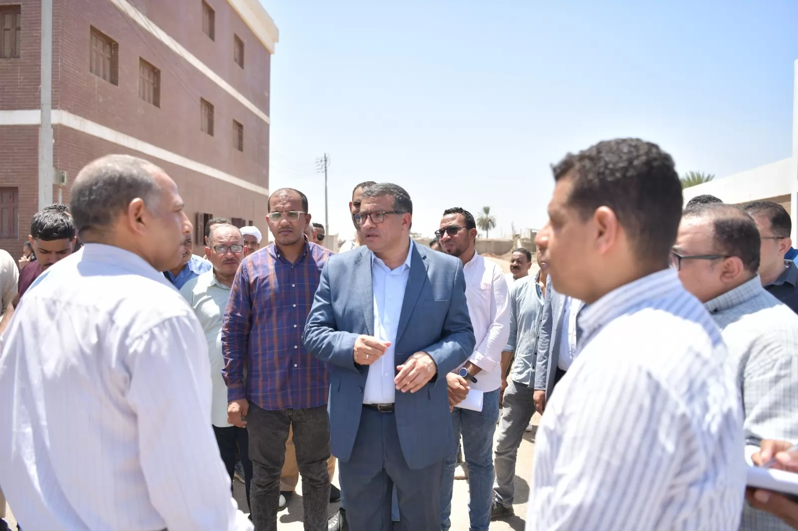 إحالة رئيس قرية القارة بابوتشت للشؤون القانونية