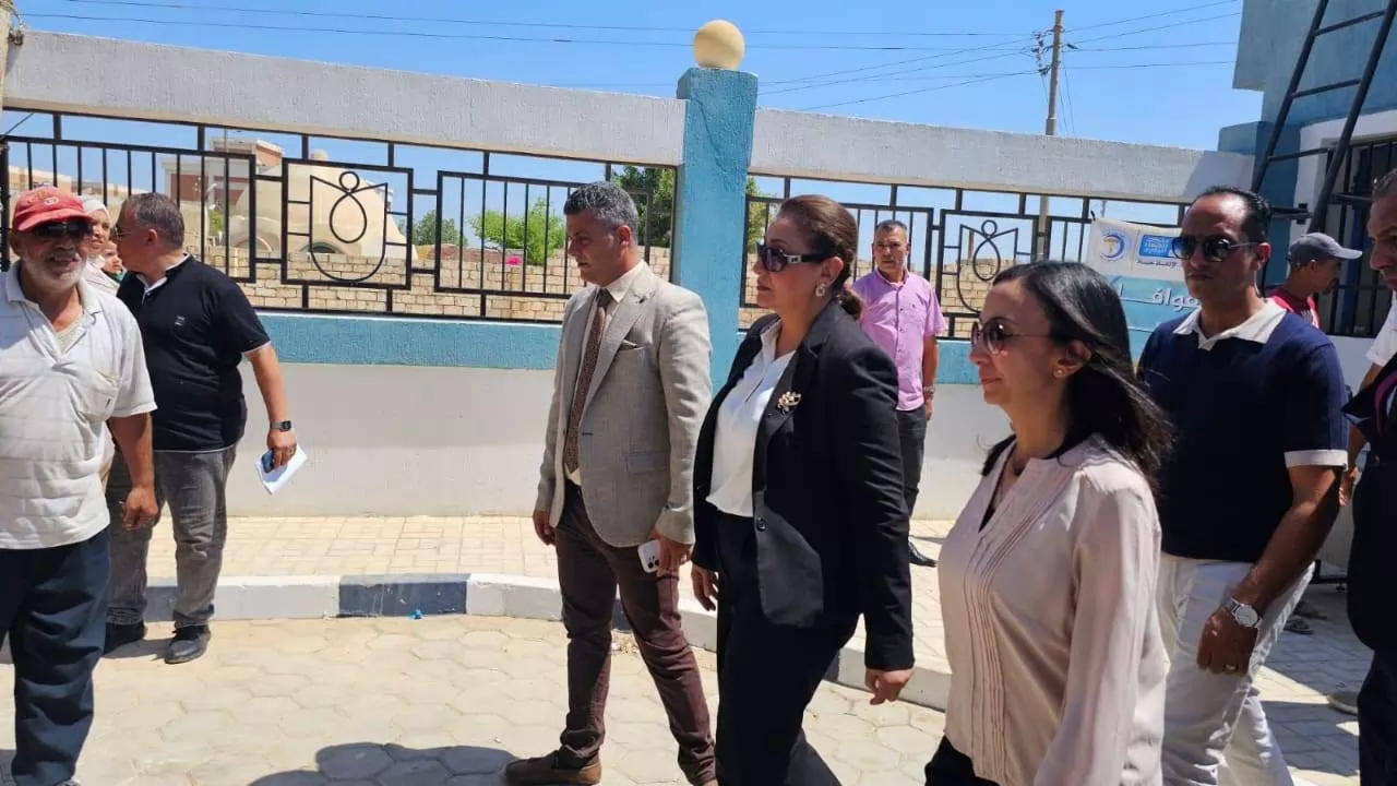 رئيس الوزراء يستعرض نتائج قافلة طبية شاملة بمحافظة البحيرة