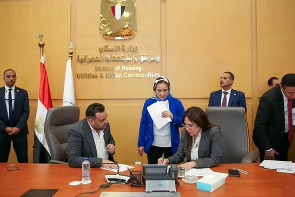 وزيرة الإسكان تلتقي نواب البرلمان لبحث مطالب المواطنين بدوائرهم