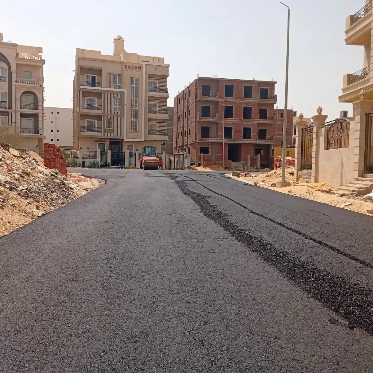 إنجاز جديد بطرق بيت الوطن والنرجس بالقاهرة الجديدة .. صور
