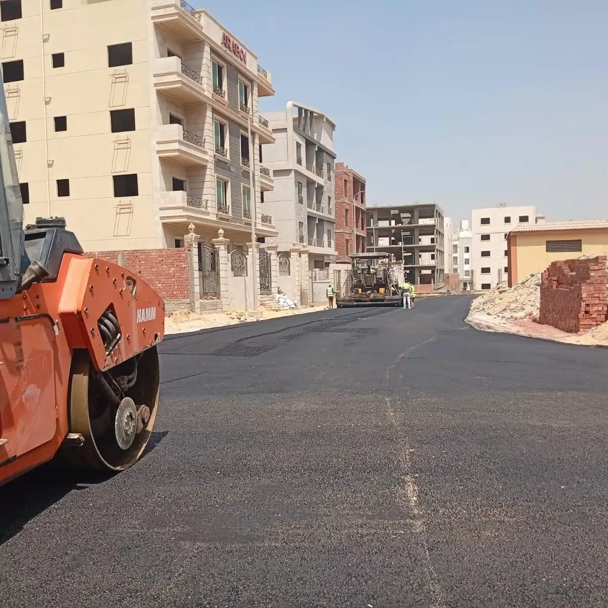 إنجاز جديد بطرق بيت الوطن والنرجس بالقاهرة الجديدة .. صور