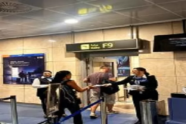 مصر للطيران تدشن خط جديد بين القاهرة وزنجبار   