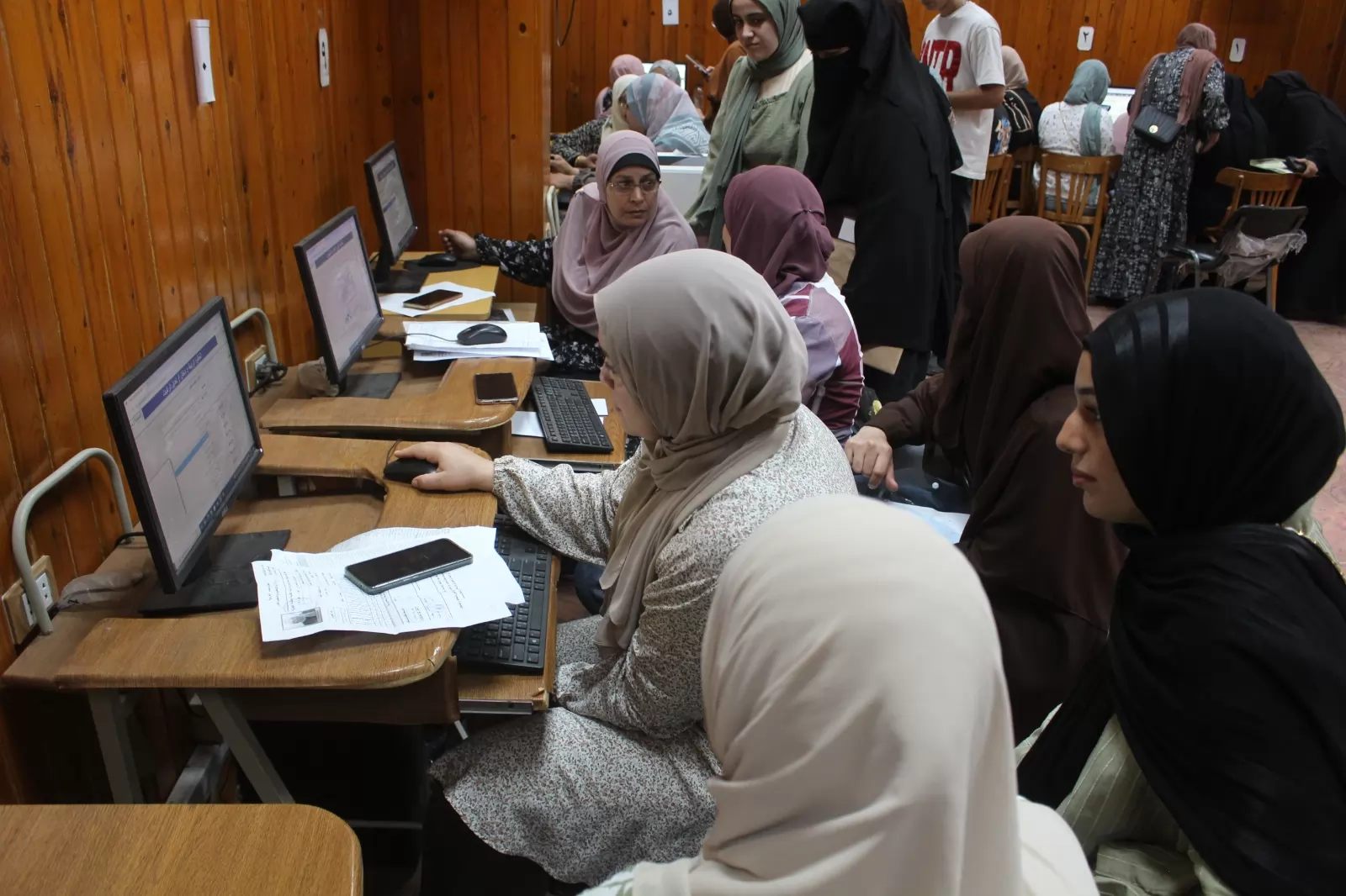 معامل التنسيق بالجامعات تواصل تقديم خدماتها لطلاب الشهادات الفنية