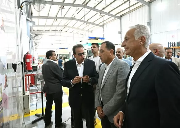 رئيس الوزراء يفتتح مصنعي «تكنوفيجن» لتجهيز سيارات الإسعاف