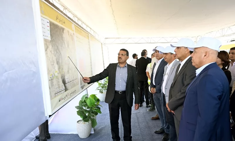 رئيس الوزراء يتفقد مشروع المرحلة الأولى للخط الرابع لمترو الأنفاق