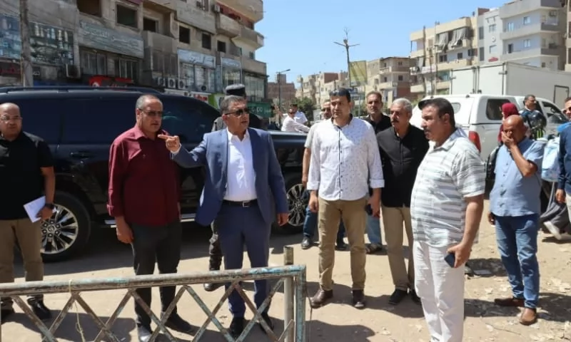 غلق كوبري ترعة الشرقاوية بشبين القناطر وفحص عاجل لحالته الإنشائية