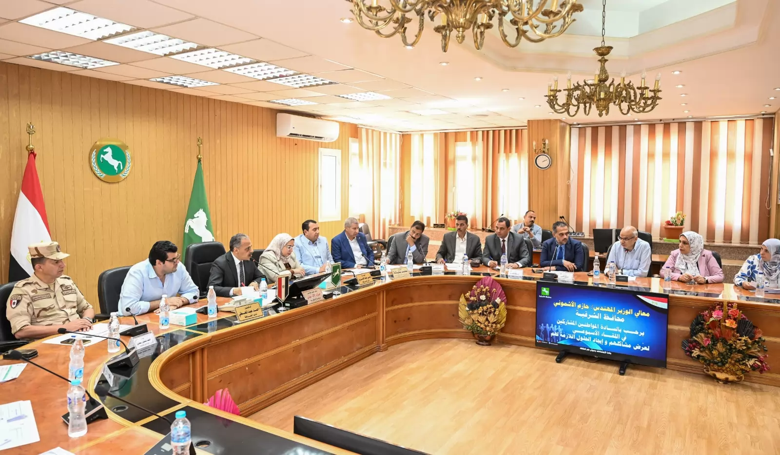 محافظ الشرقية يقرر توفير13 فرصة عمل وإعانات عاجلة للأولى بالرعاية