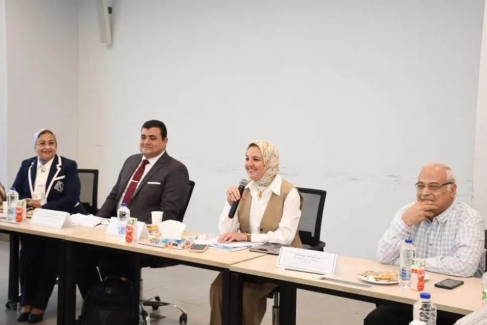 جامعة عين شمس تكرّم أ.د. هيام وهبة تقديرًا لعطائها 