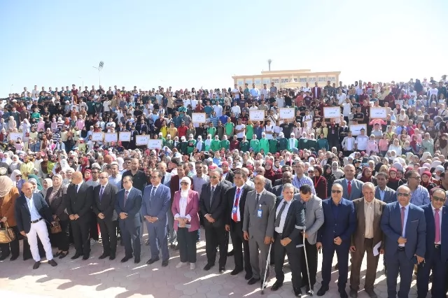 رئيس جامعة قنا يشهد مراسم تحية العلم في مستهل العام الجامعي 