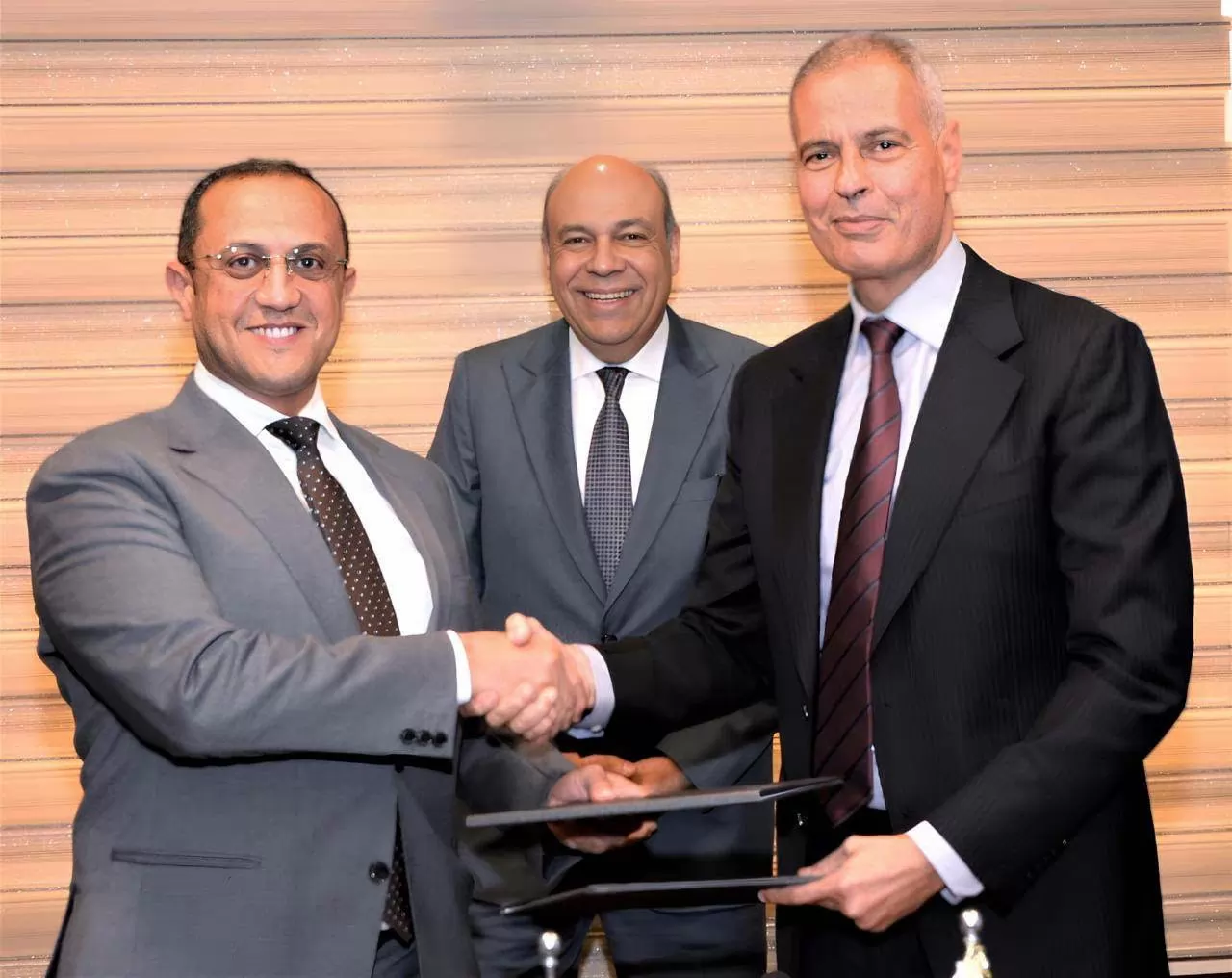 بروتوكول تعاون بين القابضة للمطارات ومصر للطيران  لتعزيز الرعاية الصحية لأسر أصحاب المعاشات