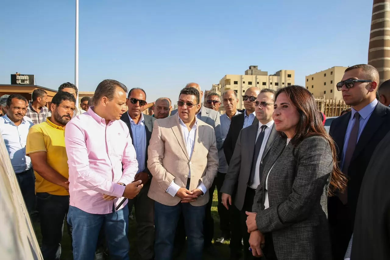 وزيرة الإسكان تتفقد أعمال التنمية ورفع الكفاءة بمنطقة «بيت الوطن»
