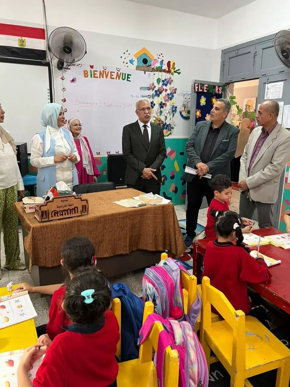 مدير تعليم الإسماعيلية يتفقد انتظام الدراسة في العام الجديد..صور
