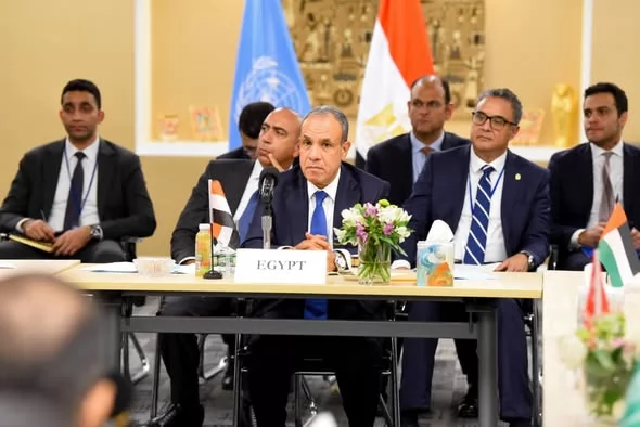 وزير الخارجية يشدد علي ضرورة إنهاء الحرب في غزة