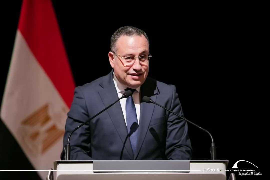 عبدالبارى يشارك في مؤتمر «الهوية الوطنية..جذور راسخة ورؤية متجدد»