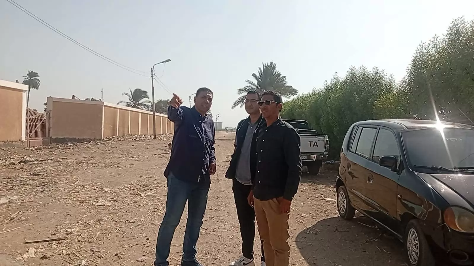   رئيس مركز المنيا يتابع 150 طن مخلفات في طريقها للتدوير 