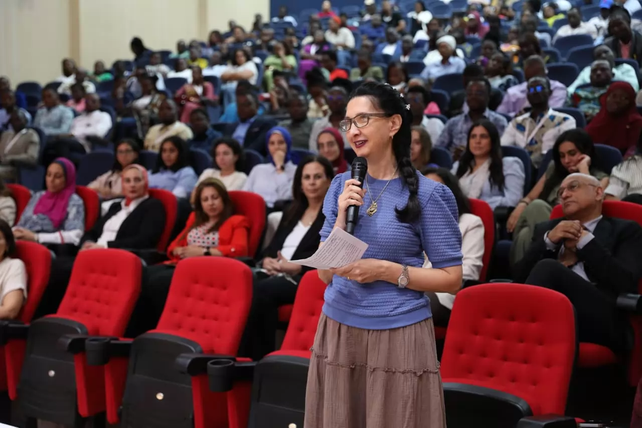 وزير التعليم العالي يتفقد مقر جامعة سنجور ببرج العرب بالإسكندرية