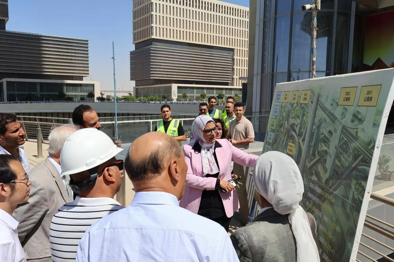  وفد صيني يتفقد معالم العاصمة الإدارية والبرج الأيقوني