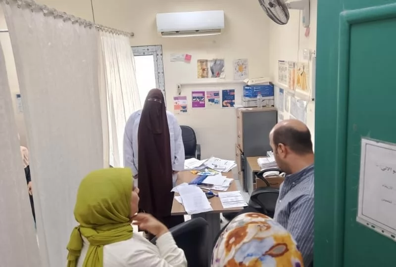 وكيل صحة القليوبية يتابع الانضباط وجودة الخدمة بمنشآت طبية بكفر ش