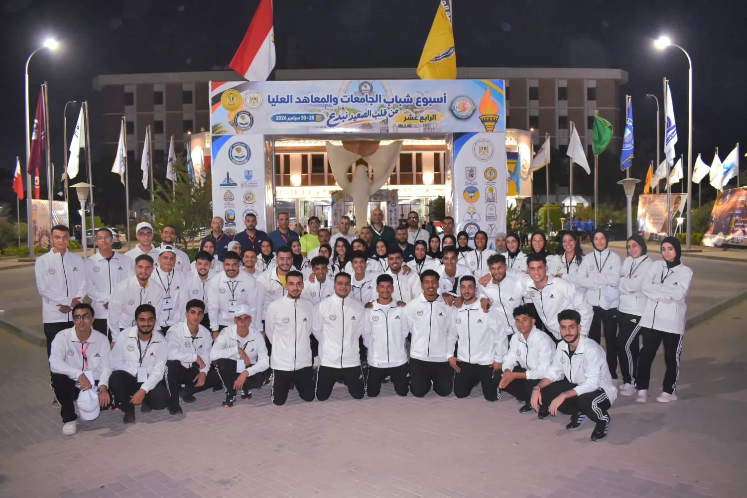 رئيس جامعة السادات يتفقد معسكر أسبوع شباب الجامعات بالمنيا