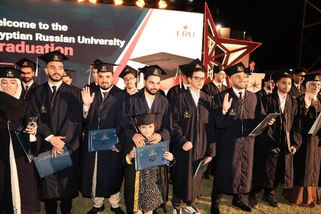الجامعة المصرية الروسية تحتفل بتخريج أحدث دفعاتها في احتفالية مهي