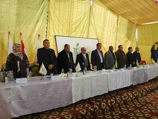 مهندسين الإسكندريه ورئيس جهاز مدينة العلمين يحيون العلم