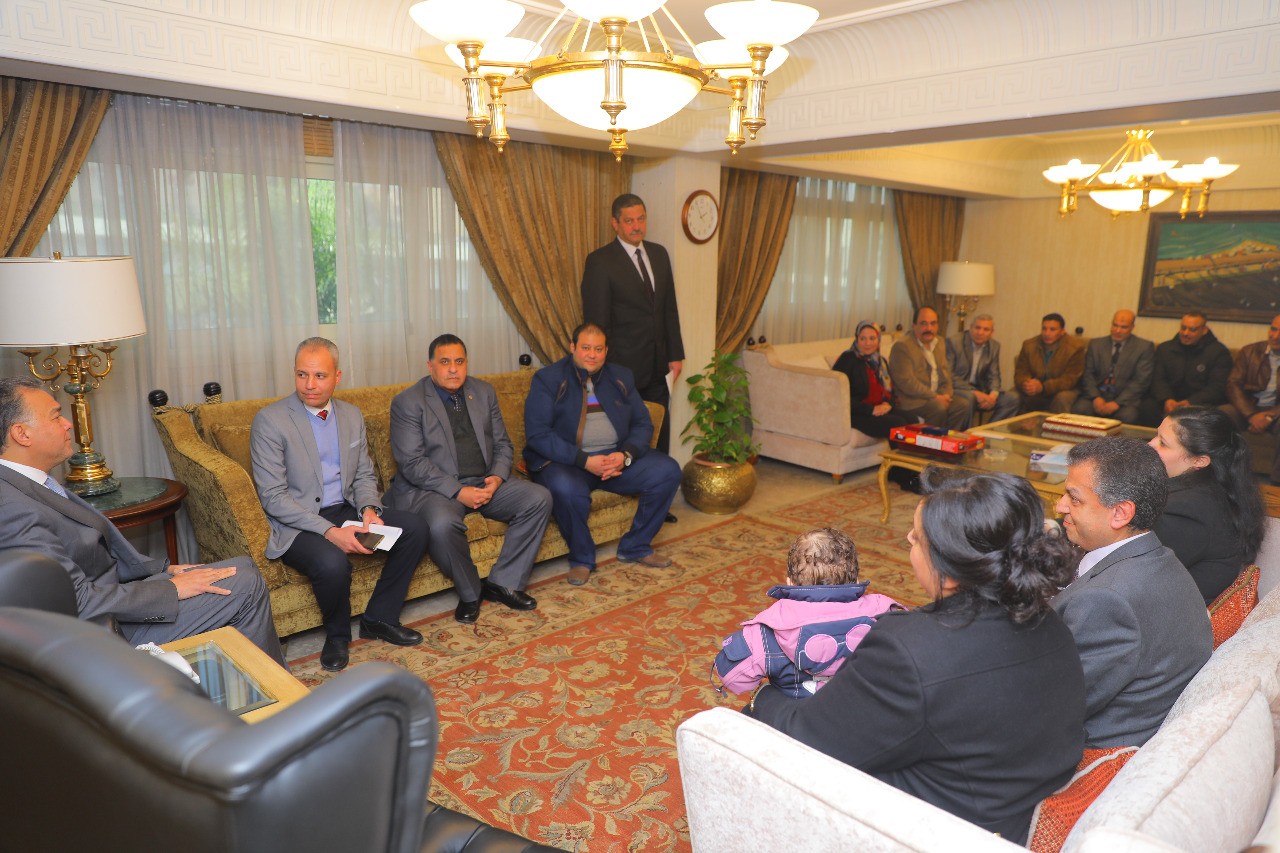 السكك الحديد تكرم منقذى الطفل أوليفر وائل بشارة