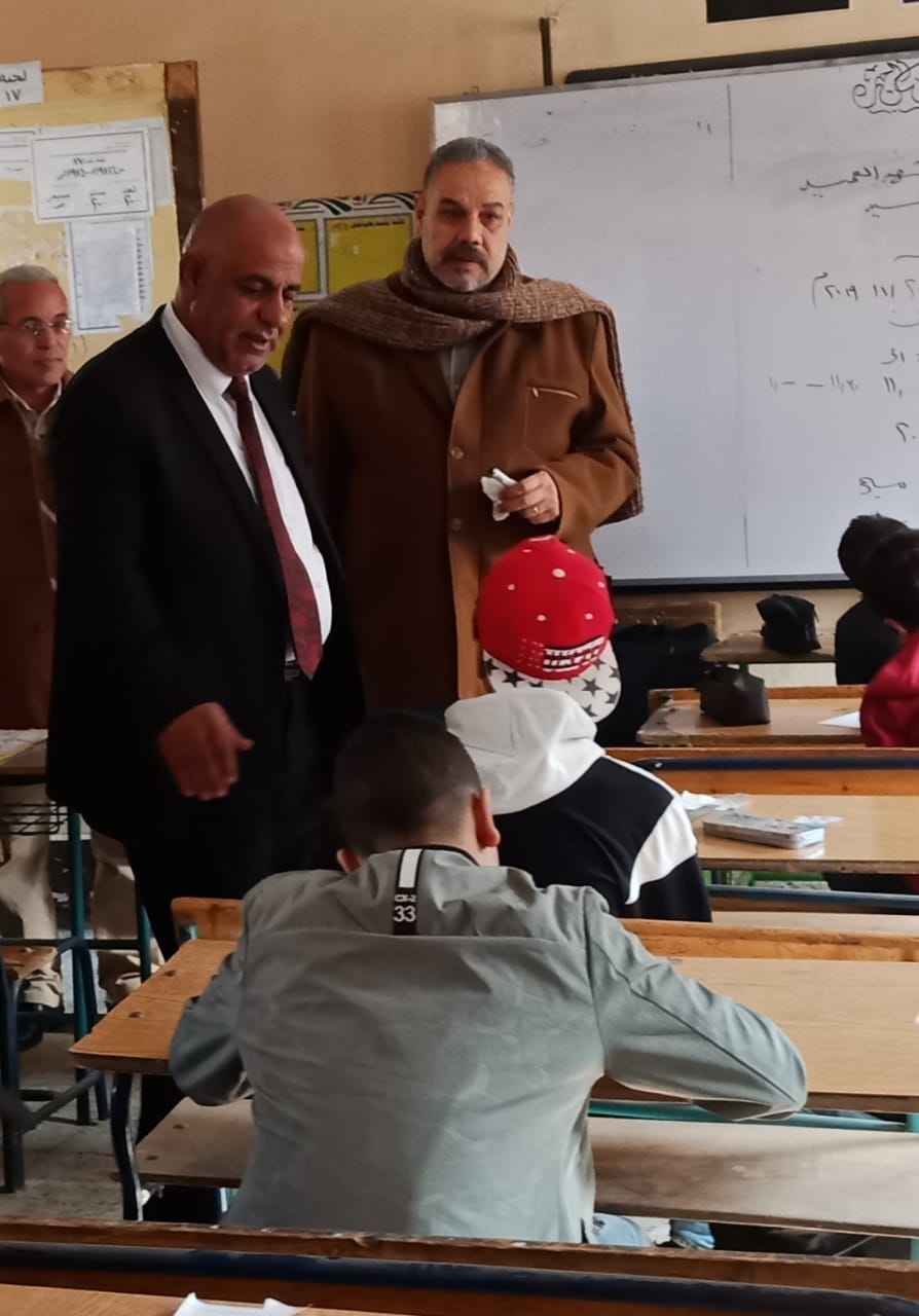 حجازي يتفقد سير امتحانات الاعدادية.. صور