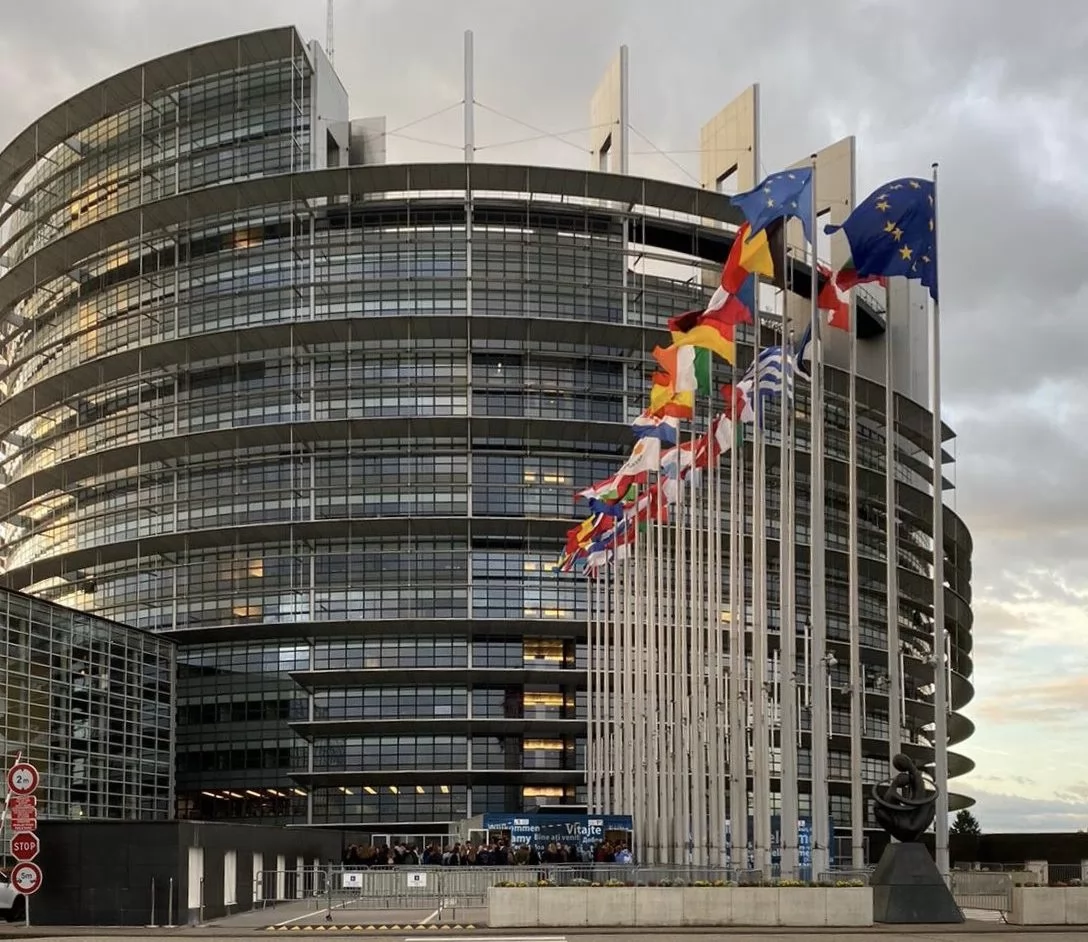 عاجل .. الاتحاد الأوروبي يلغي اتفاقية تجارية مع الولايات المتحدة بعد تهديدات ترامب 