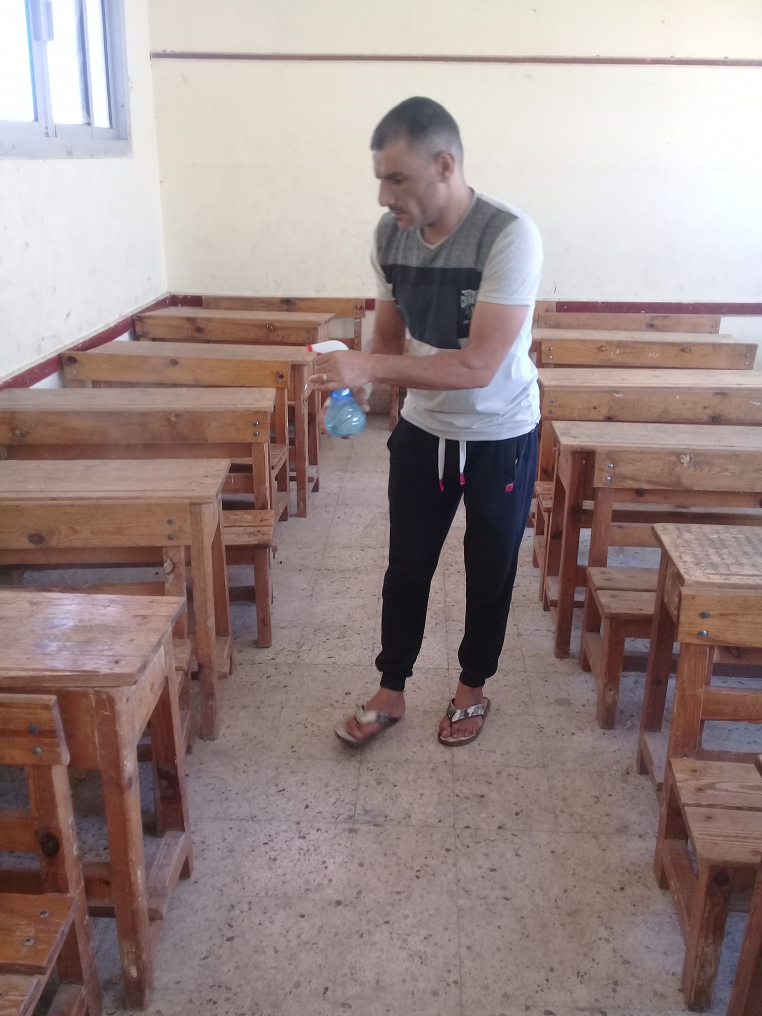 طوارئ فى تعليم المنوفية بعد ظهور حالات إشتباه بكورونا فى مدرسة بمدينة تلا.. صـــور