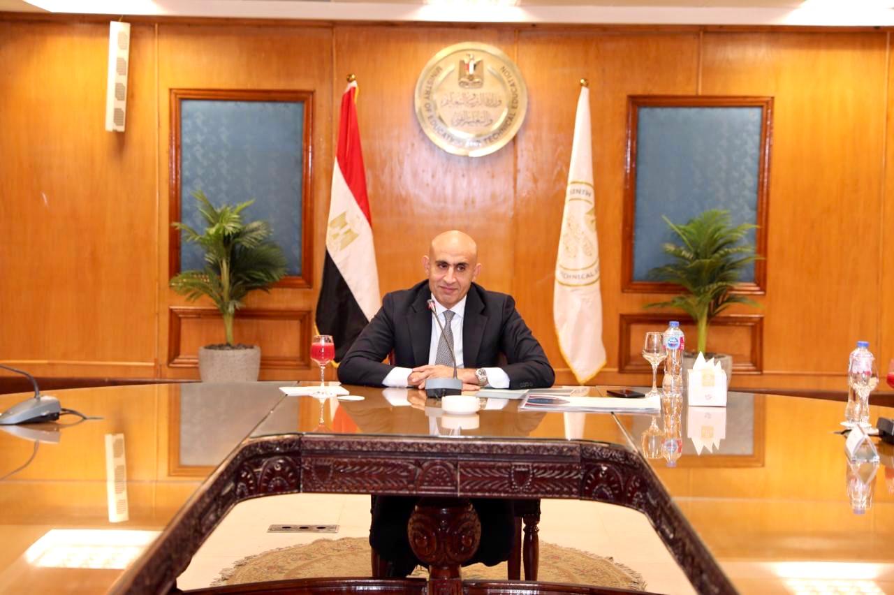 وزير التعليم 