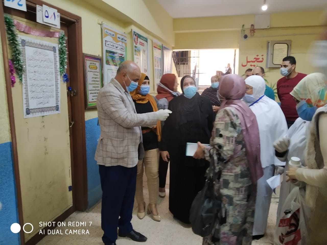 45 ماكينة غسيل كلوي و45 سرير من صندوق 