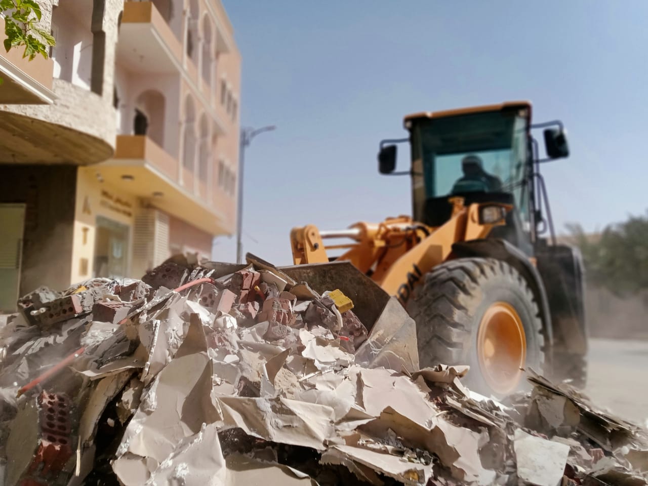 تكثيف اعمال النظاف والتجميل بمدن مطروح 