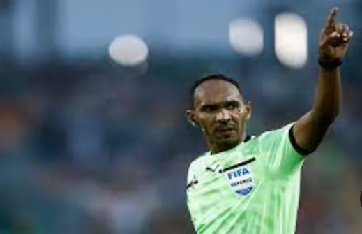 الحكم محمود إسماعيل