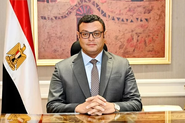 وزيرالإسكان يتابع مشروعات وحدات المبادرة الرئاسية" سكن لكل المصريين" 