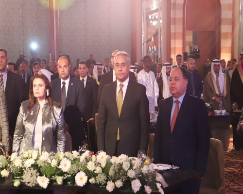 وزير العمل يشارك السفارة الكويتية بالقاهرة احتفالها بالعيد الوطنى