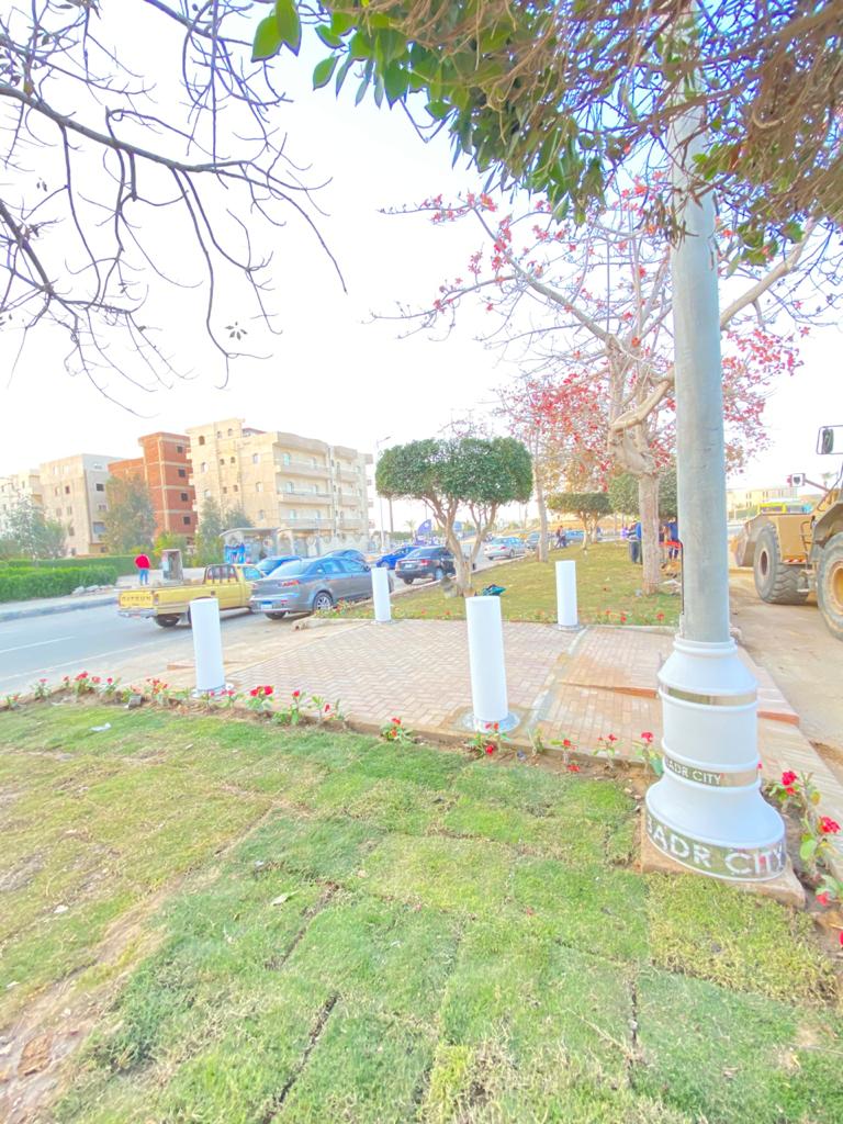 رئيس الجهاز: بدء تنفيذ خطة تركيب إضاءة ديكورية فى الطرق الرئيسية بمدينة بدر 