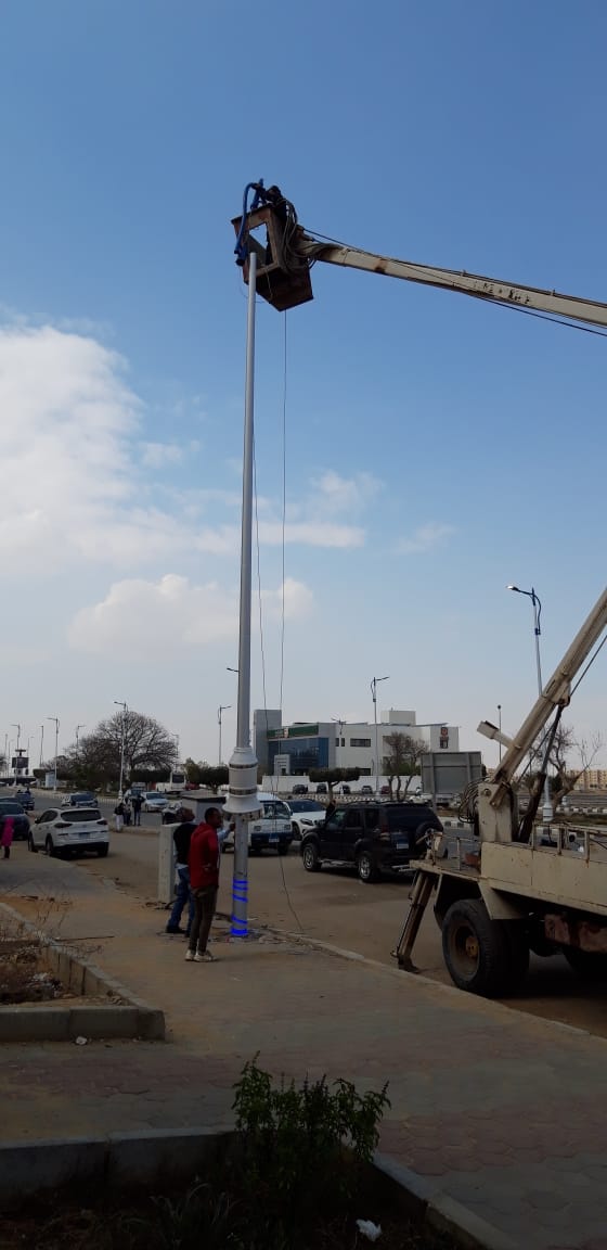 رئيس الجهاز: بدء تنفيذ خطة تركيب إضاءة ديكورية فى الطرق الرئيسية بمدينة بدر 