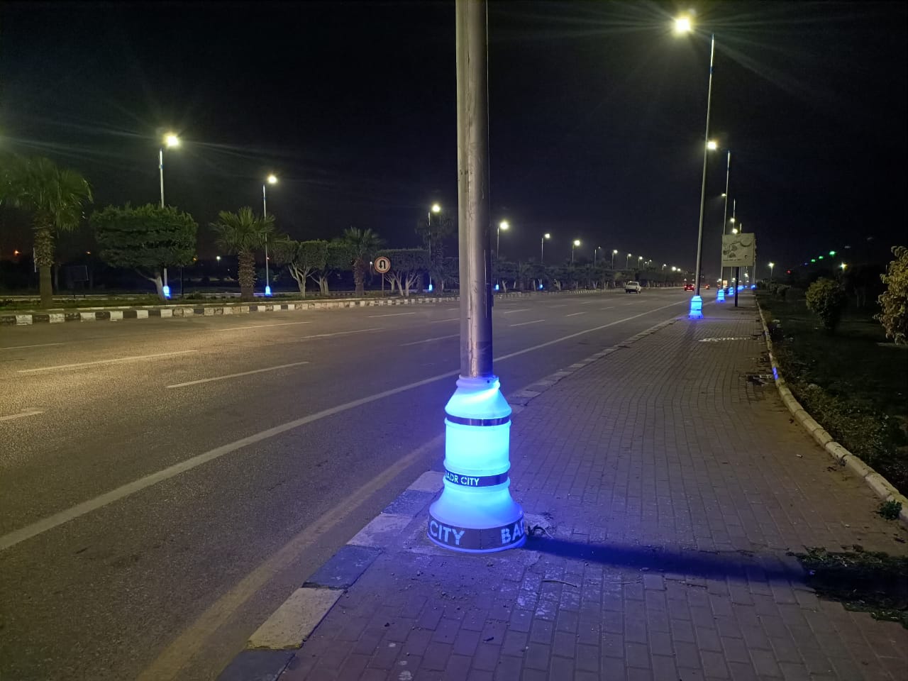 رئيس الجهاز: بدء تنفيذ خطة تركيب إضاءة ديكورية فى الطرق الرئيسية بمدينة بدر 