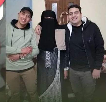 سعيدة إسماعيل مع أولادها