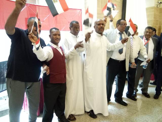 القنصل العام في جدة : المصريون أعطوا للعالم صورة مشرفة عن وطنيتهم