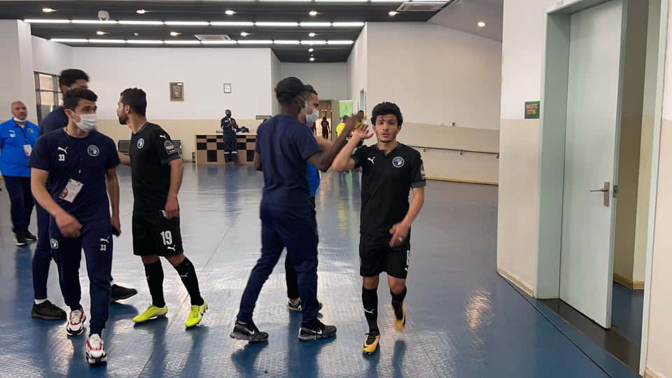 فرحة لاعبي بيراميدز بعد الفوز على نكانا والتأهل لربع النهائى.. شاهد