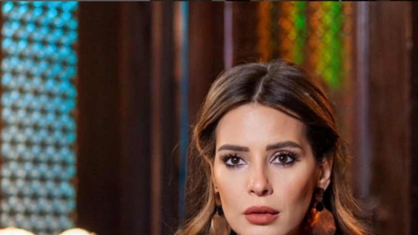 دلال.. جعفر العمدة 