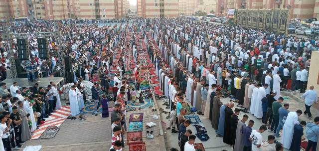 مستقبل وطن بدر يوزع 7 ألآف هدية على الأطفال فى عيد الفطر.. فيديو