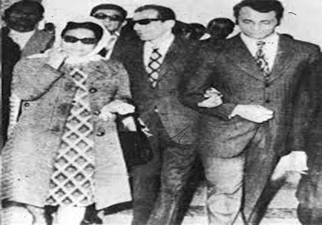 كوكب الشرق أم كلثوم مع شيخ الملحنين سيد مكاوى 