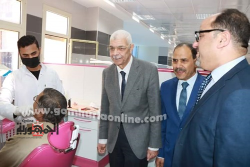 رئيس جامعة المنوفية :الكشف وعلاج  400 حالة بالمجان بكلية طب الأسنان