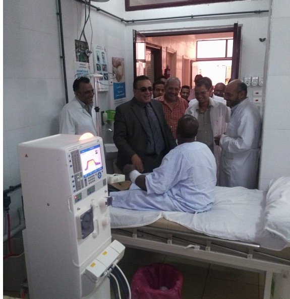 زيادة ماكينات الغسيل الكلوى بحميات قنا و 4 قوافل شهرياً لخدمة المناطق النائية