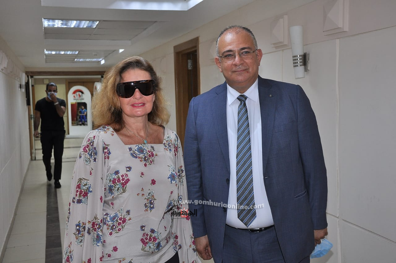 وزيرة التضامن الاجتماعي تكرم يسرا ومحمد سامي وأيمن سلامة .. صور