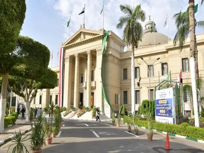  كلية طب قصر العينى